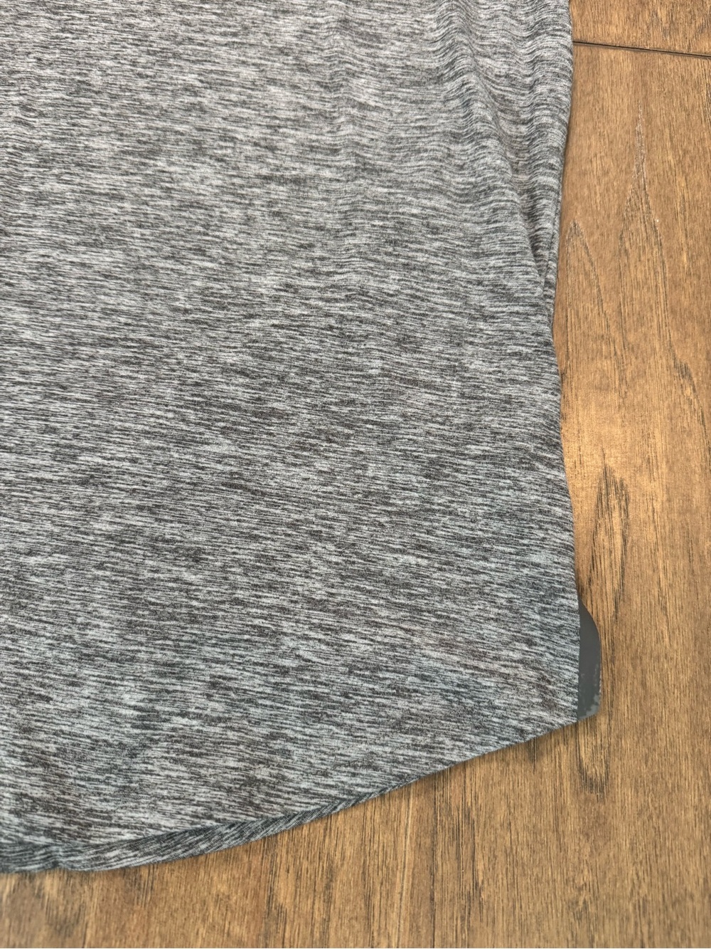 Columbia Men’s Gray Heather Short Sleeve Performance Tee - Picture 3 of 15